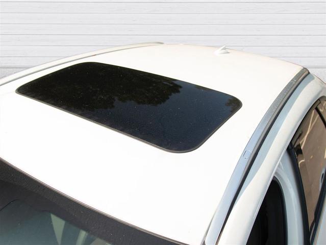 Photo of 2025 Snowflake White Pearl Mica Mazda CX-30