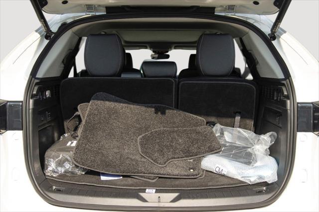 Photo of 2025 Rhodium White Premium Mazda CX-90 PHEV