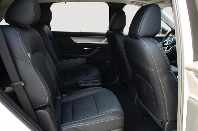 Photo of 2025 Rhodium White Premium Mazda CX-90 PHEV