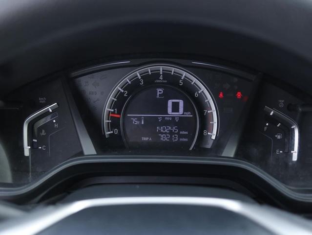 Photo of 2017 White Diamond Pearl Honda CR-V