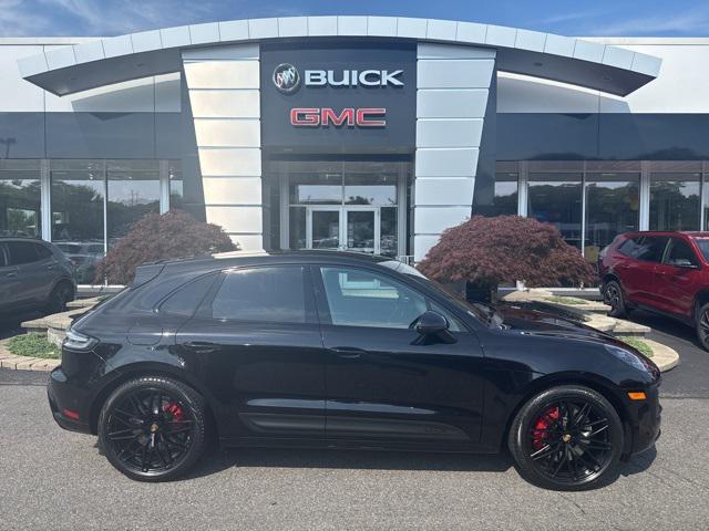 Photo of 2023 Black Porsche Macan