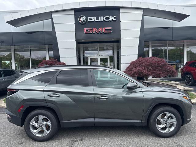 Photo of 2022 Amazon Gray Hyundai TUCSON