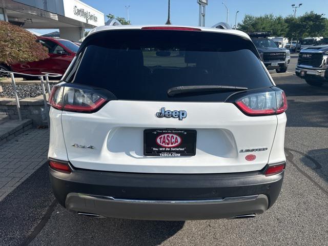 Photo of 2019 Bright White Clearcoat Jeep Cherokee