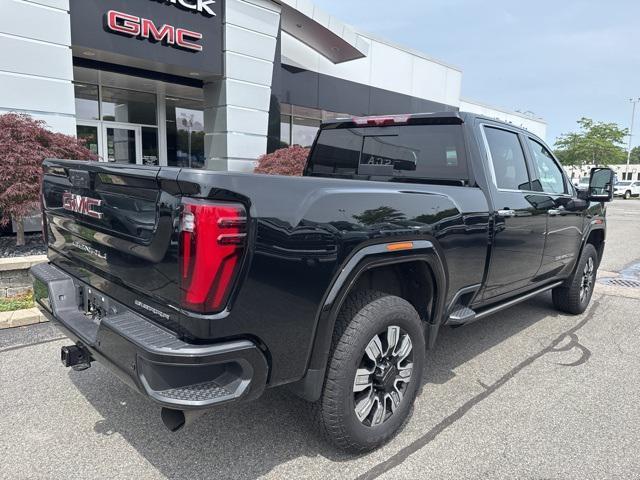 Photo of 2024 Onyx Black GMC Sierra 2500
