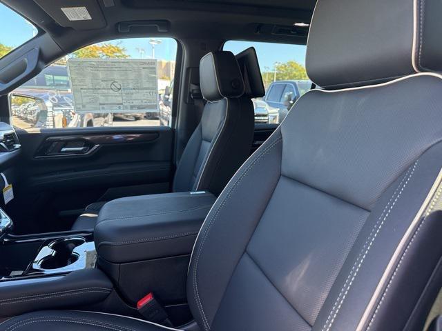 Photo of 2026 Summit White GMC Yukon