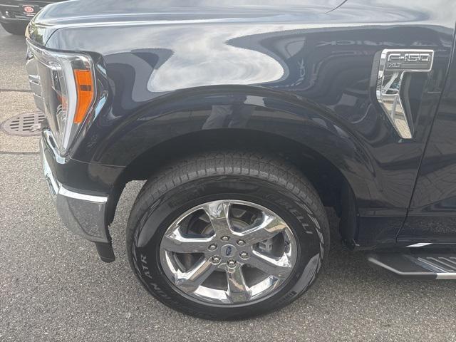 Photo of 2022 ANTIMATTER BLUE METALLIC Ford F-150