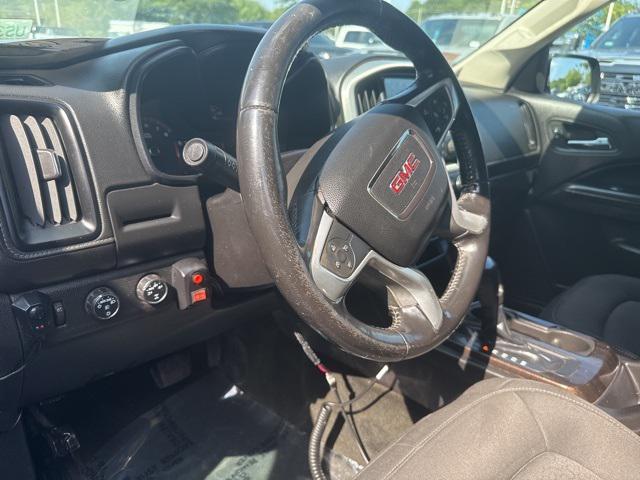 Photo of 2016 Cyber Gray Metallic GMC Canyon