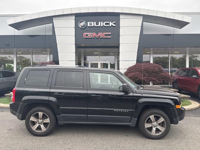 Photo of 2016 Black Clearcoat Jeep Patriot