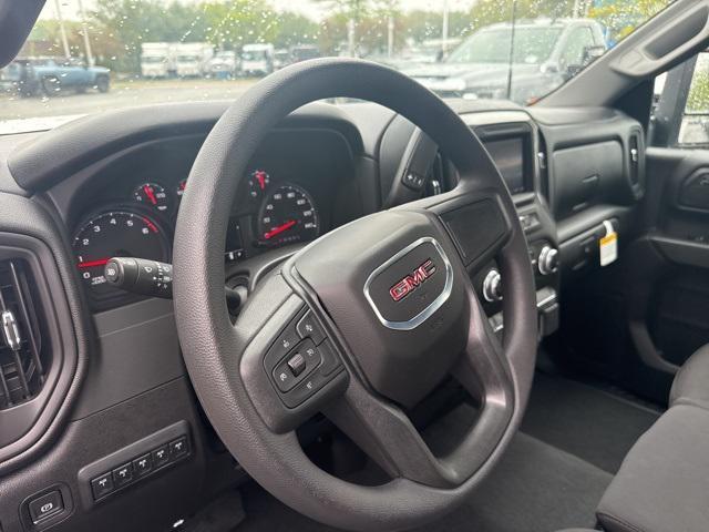 Photo of 2025 Summit White GMC Sierra 2500