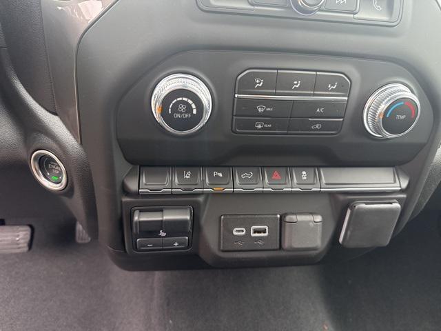 Photo of 2025 Summit White GMC Sierra 2500