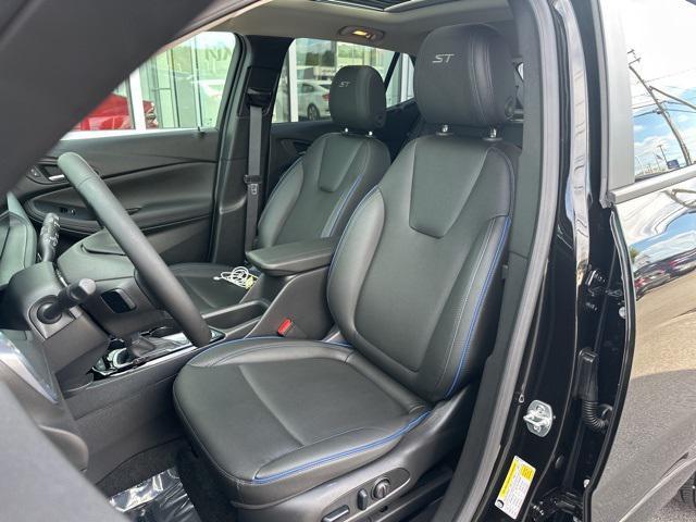Photo of 2025 Ebony Twilight Metallic Buick Encore GX