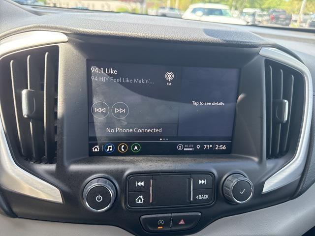 Photo of 2022 Quicksilver Metallic GMC Terrain