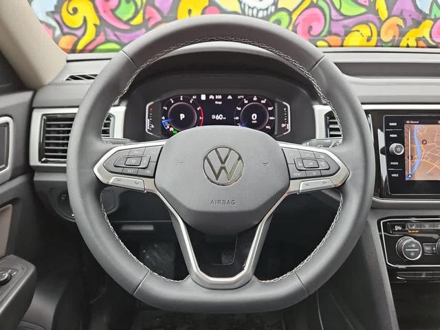 Photo of 2022 Tourmaline Blue Metallic Volkswagen Atlas