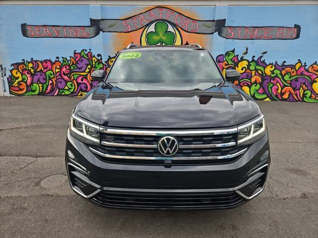 Photo of 2022 Deep Black Pearl Volkswagen Atlas