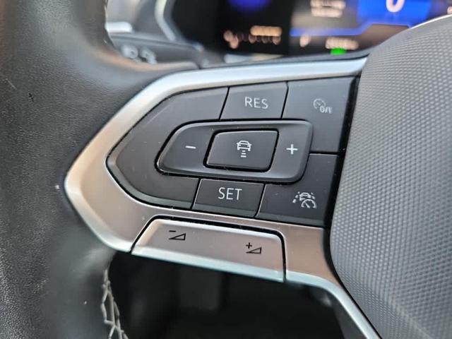 Photo of 2022 Platinum Gray Metallic Volkswagen Tiguan