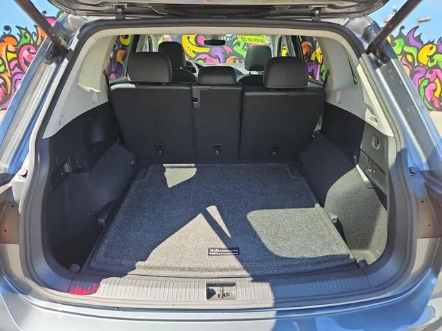 Photo of 2022 Platinum Gray Metallic Volkswagen Tiguan