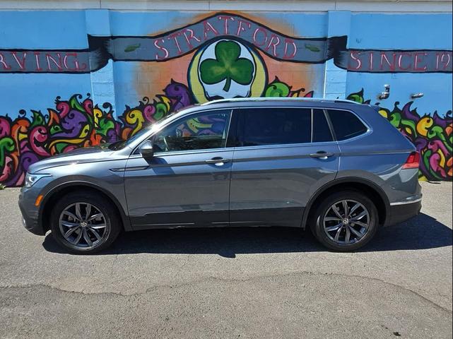 Photo of 2022 Platinum Gray Metallic Volkswagen Tiguan