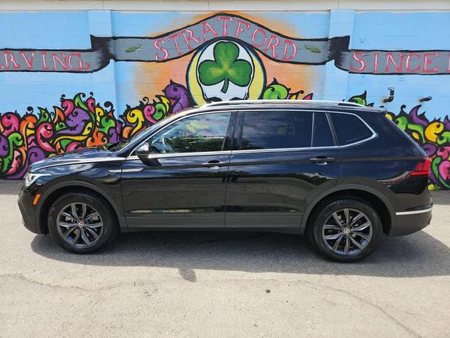 Photo of 2022 Deep Black Pearl Volkswagen Tiguan