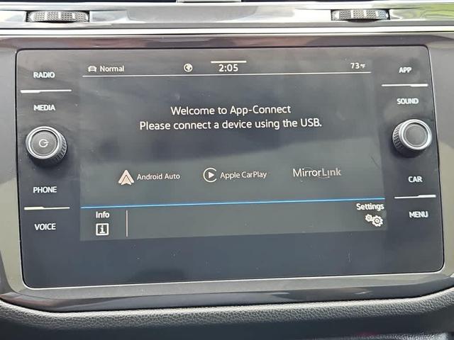 Photo of 2022 Deep Black Pearl Volkswagen Tiguan