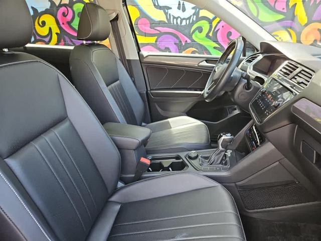Photo of 2022 Deep Black Pearl Volkswagen Tiguan