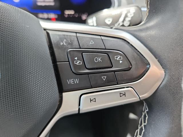 Photo of 2022 Deep Black Pearl Volkswagen Tiguan