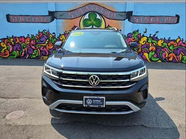 Photo of 2022 Deep Black Pearl Volkswagen Atlas