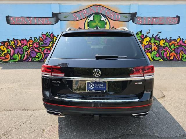 Photo of 2022 Deep Black Pearl Volkswagen Atlas
