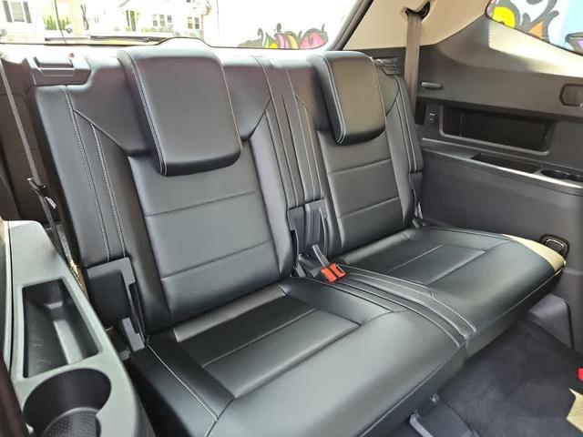 Photo of 2022 Deep Black Pearl Volkswagen Atlas