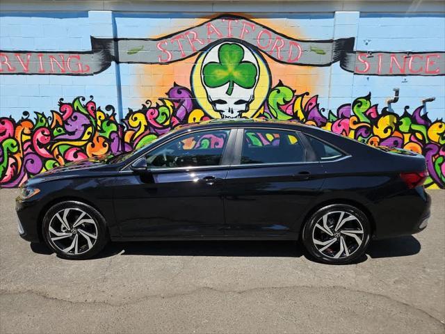 Photo of 2025 Deep Black Pearl Volkswagen Jetta