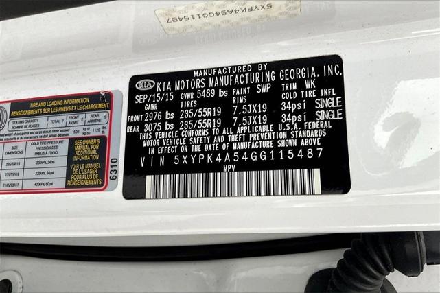Photo of 2016 Snow White Pearl Kia Sorento