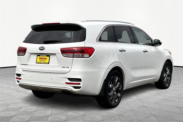 Photo of 2016 Snow White Pearl Kia Sorento