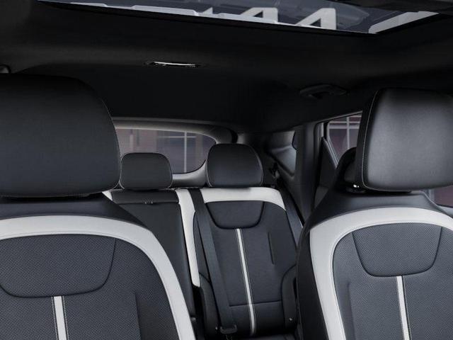 Photo of 2025 Glacier White Pearl Kia EV6