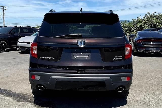Photo of 2019 Black Copper Pearl Honda Passport