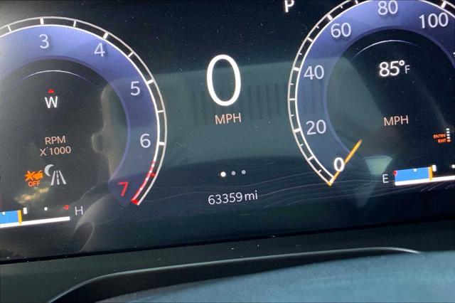 Photo of 2021 Diamond Black Crystal Pearlcoat Jeep Grand Cherokee L