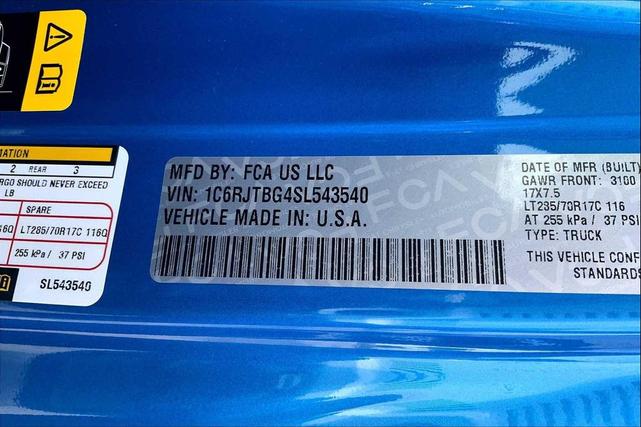 Photo of 2025 Blue Jeep Gladiator