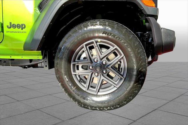 Photo of 2025 Green Jeep Wrangler