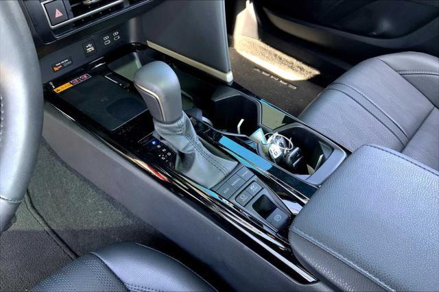 Photo of 2025 Supersonic Red/Midnight Black Metallic Toyota Camry