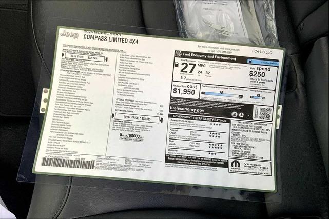 Photo of 2025 Silver Zynith Metallic Clearcoat Jeep Compass