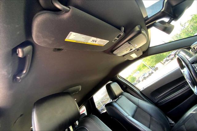 Photo of 2022 Octane Red Pearlcoat Dodge Durango