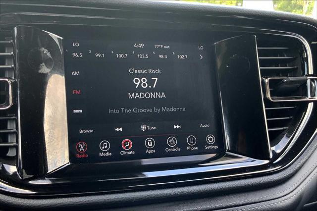 Photo of 2022 Octane Red Pearlcoat Dodge Durango