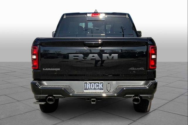 Photo of 2025 Diamond Black Crystal Pearlcoat RAM 1500
