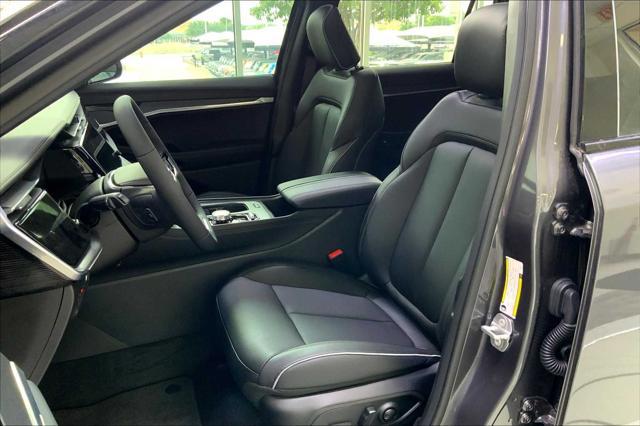Photo of 2025 Baltic Gray Metallic Clearcoat Jeep Wagoneer S