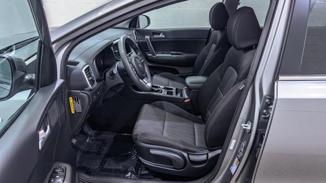 Photo of 2021 Steel Gray Kia Sportage