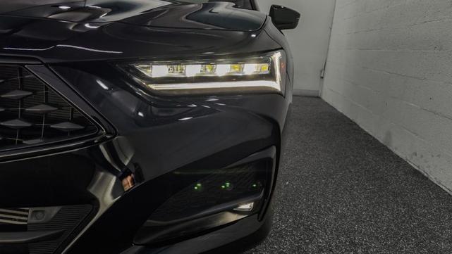 Photo of 2023 Majestic Black Pearl Acura TLX
