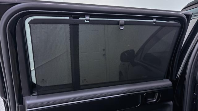 Photo of 2025 Phantom Black Hyundai SANTA FE