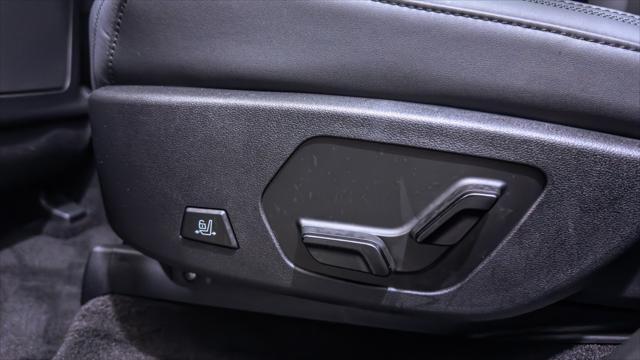 Photo of 2025 Phantom Black Hyundai SANTA FE