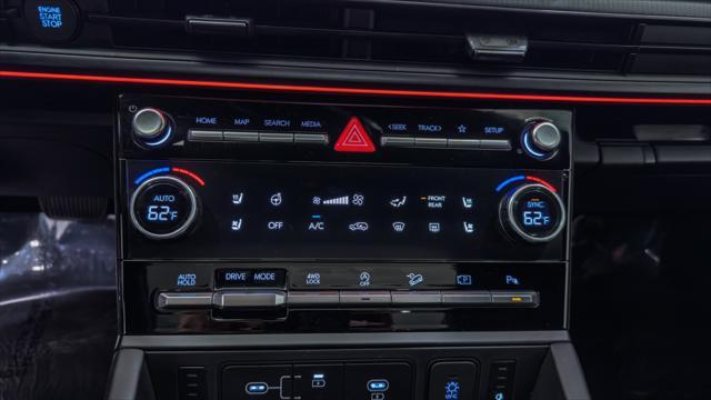 Photo of 2025 Phantom Black Hyundai SANTA FE