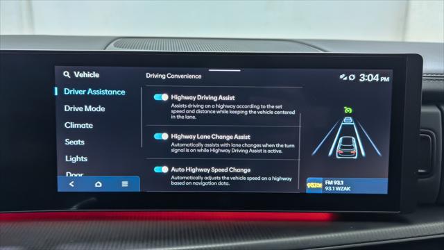 Photo of 2025 Phantom Black Hyundai SANTA FE