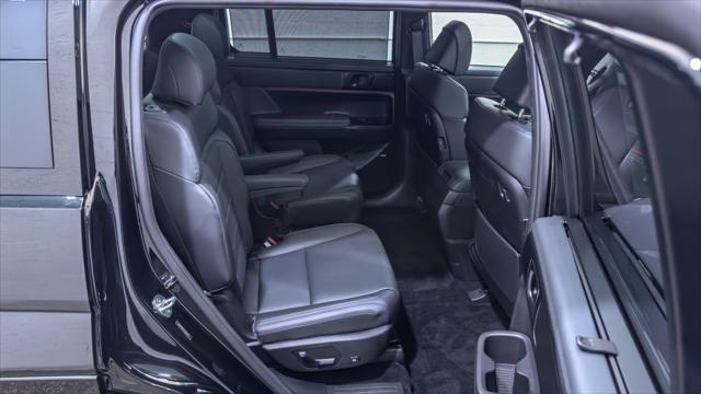 Photo of 2025 Phantom Black Hyundai SANTA FE