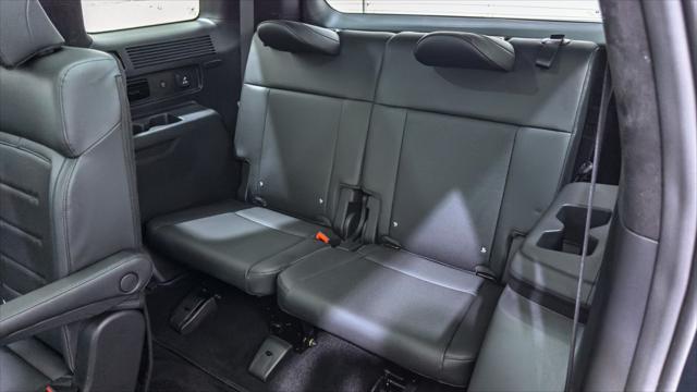 Photo of 2025 Phantom Black Hyundai SANTA FE